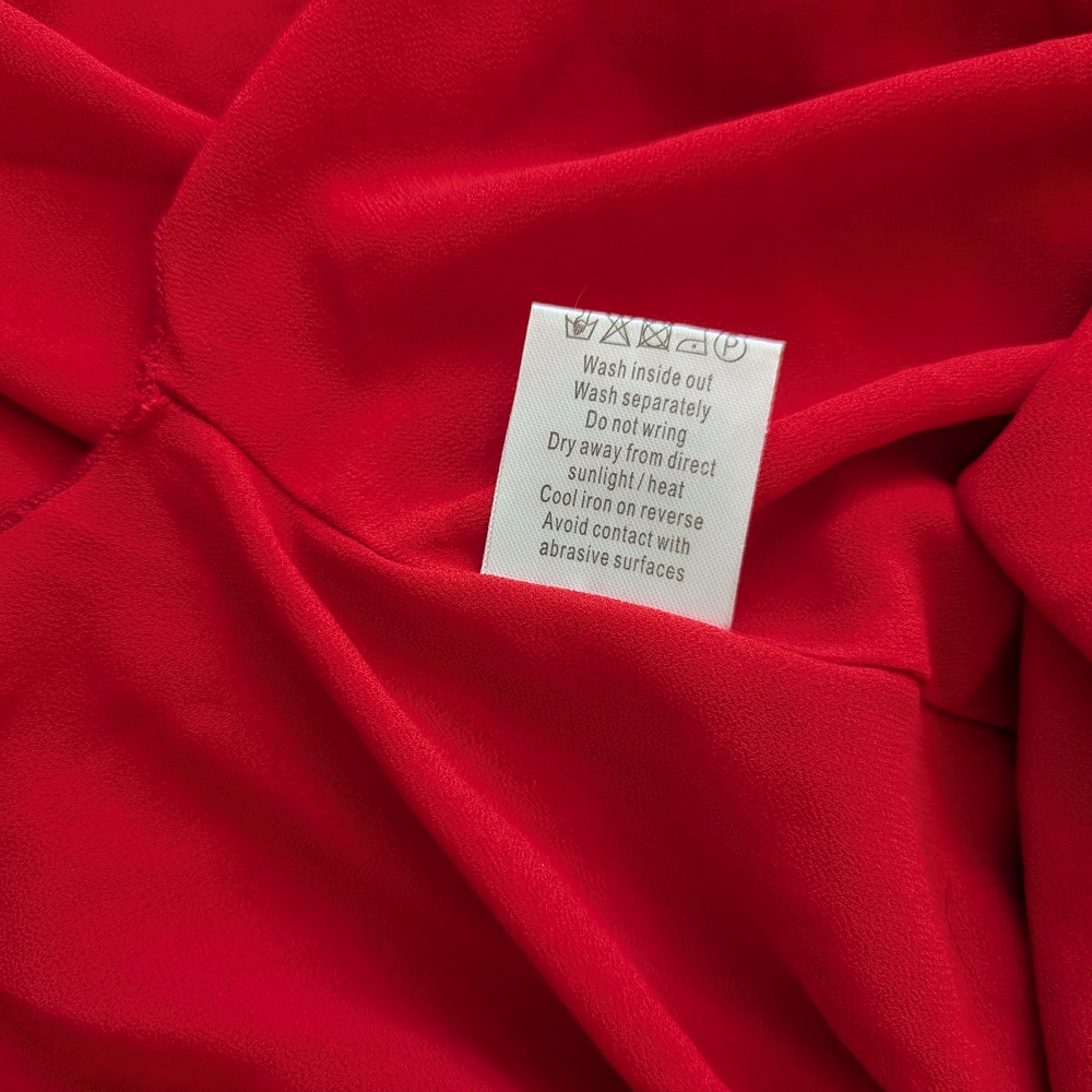 Elegant Red Maxi Skirt with Black Waistband - Picture 4 of 8